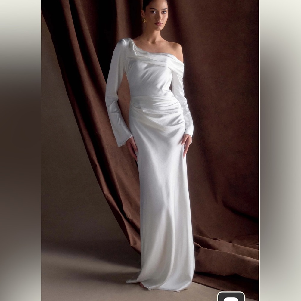 Meshki Elegant White Off-Shoulder Dress
